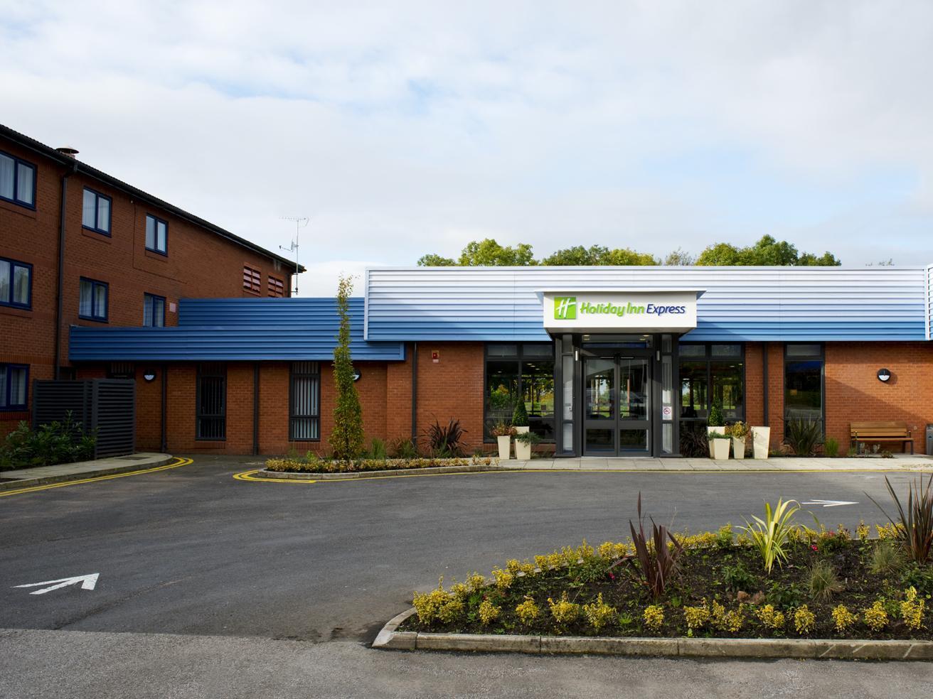 Holiday Inn Express Preston South, An Ihg Hotel Eksteriør billede