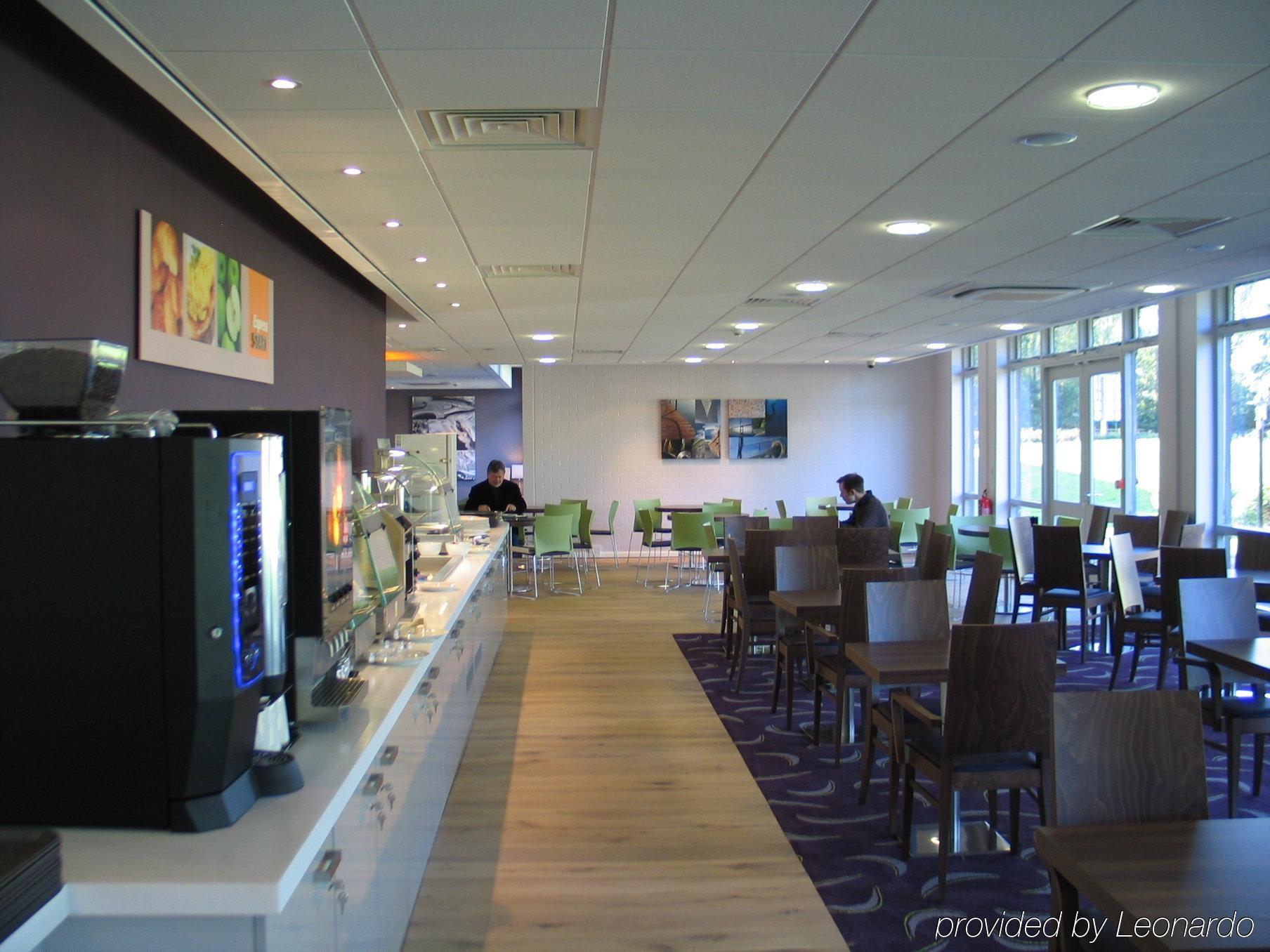 Holiday Inn Express Preston South, An Ihg Hotel Eksteriør billede